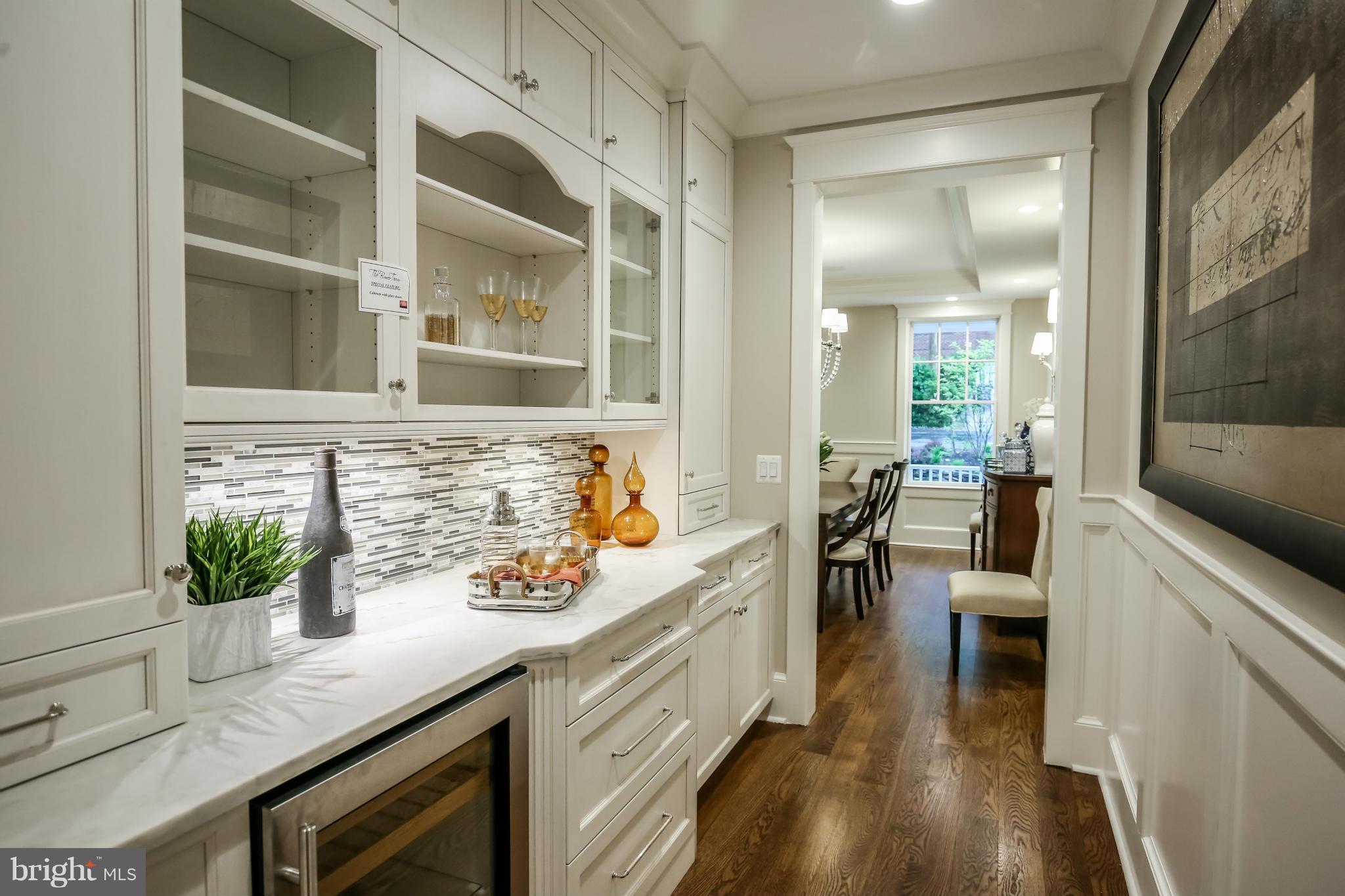 5302 Iroquois Road Bethesda, MD 20816 - Photo 6 of 26 Butler Pantry