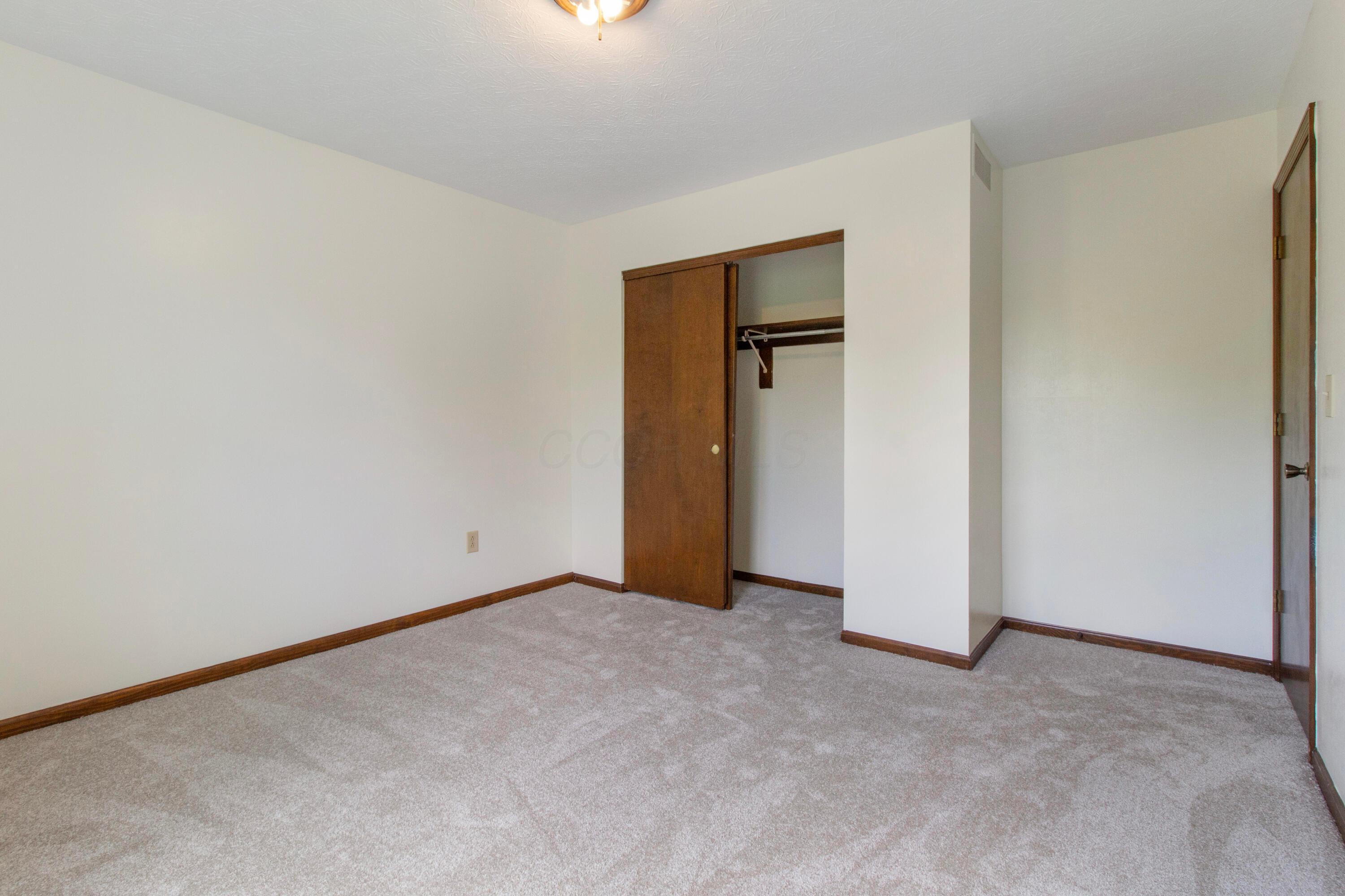 2128 Stowbridge Road Dublin, OH 43016 - Photo 50 of 81 Bedroom #3