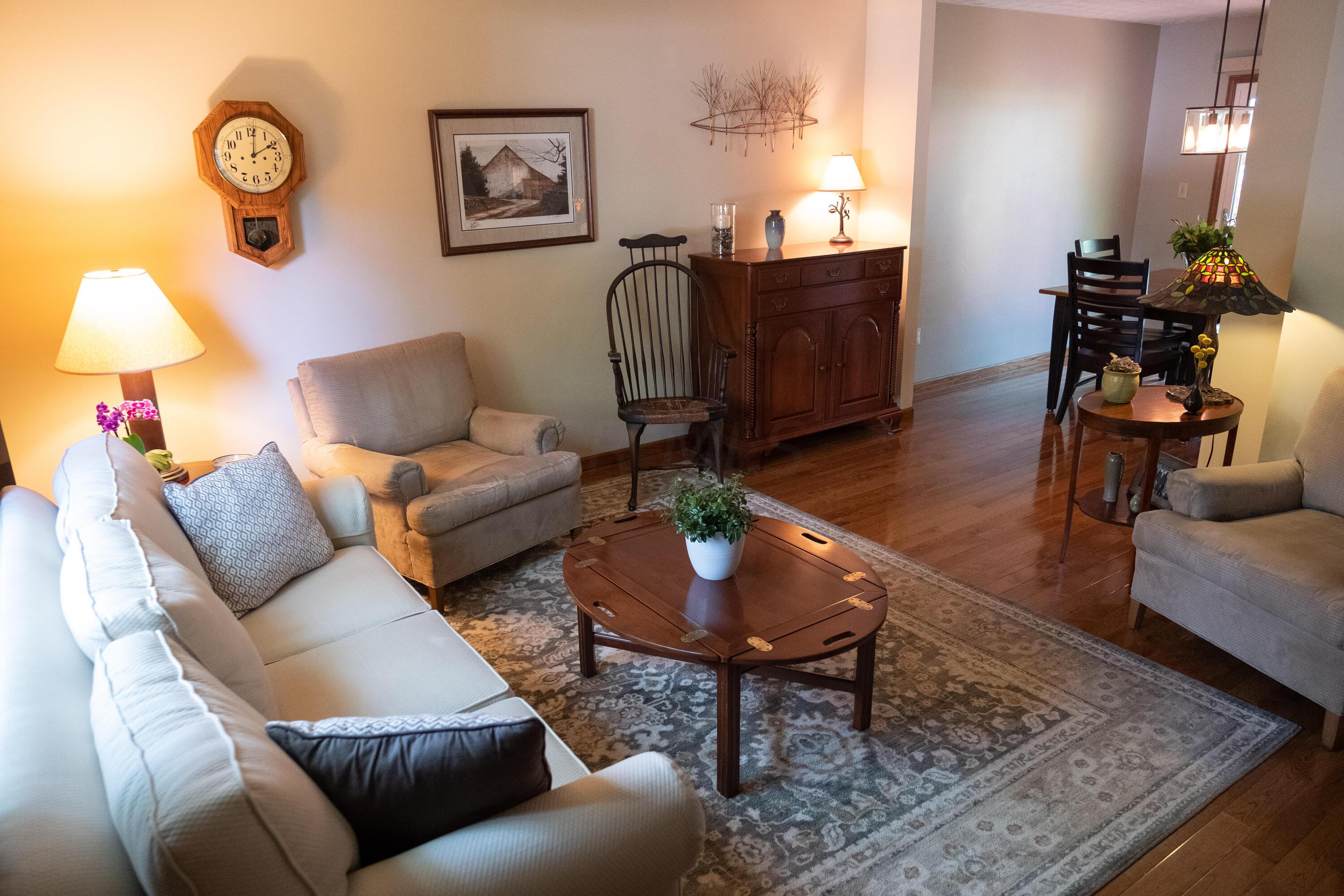 3906 Ramblehurst Road Columbus, OH 43221 - Photo 8 of 37 3906 Ramblehurst-13