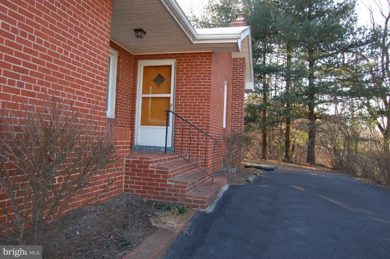 921 Braxton Road Front Royal, VA 22630 - Photo 29 of 30 Driveway entrance