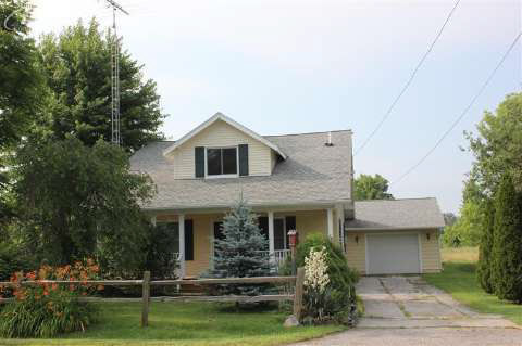 10377 West Mount Morris Road Flushing, MI 48433 - Photo 1 of 21 20360713.JPG