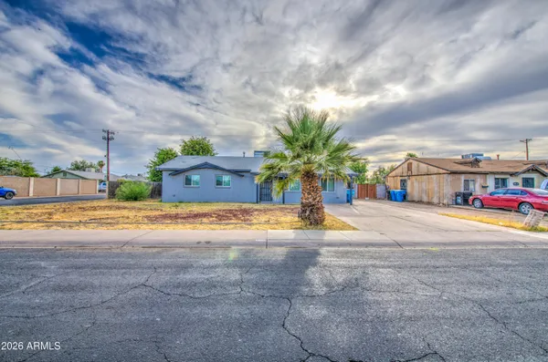 $360,000 | 3802 North 79th Avenue, Phoenix, AZ 85033