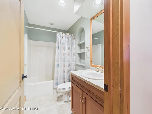 $449,999 | 1286 Blackberry Road, Pocono Lake, PA 18347