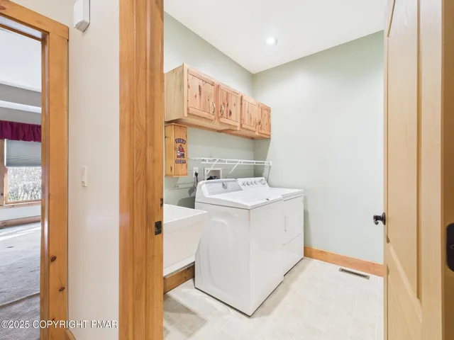 $449,999 | 1286 Blackberry Road, Pocono Lake, PA 18347