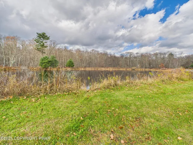 $449,999 | 1286 Blackberry Road, Pocono Lake, PA 18347