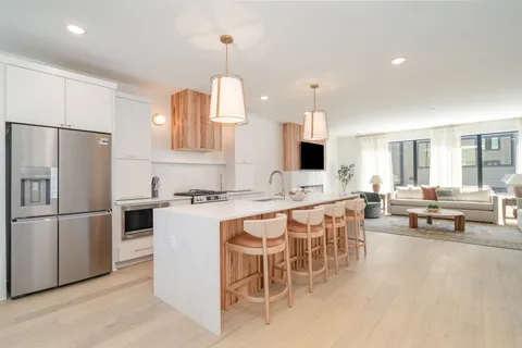 $1,350,037 | 542 A Rosedale Avenue, Unit 10, Nashville, TN 37211