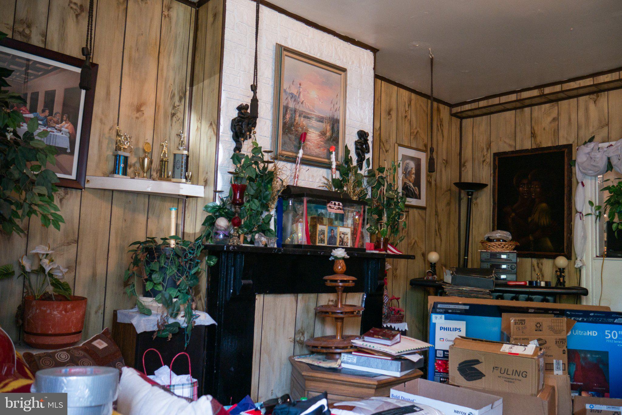 2232 Chester Street Southeast Washington, DC 20020 - Photo 4 of 35 Cluttered charm in a vintage space.