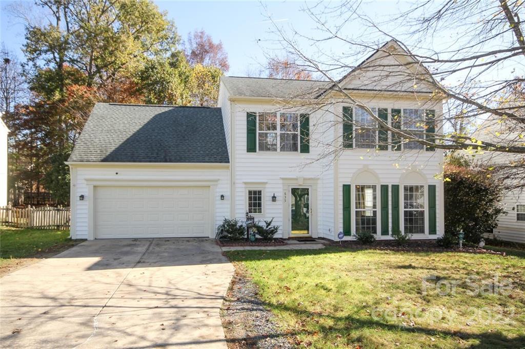 635 Clearbrook Road Matthews, NC 28105 - Photo 1 of 34 Gallery Image 1