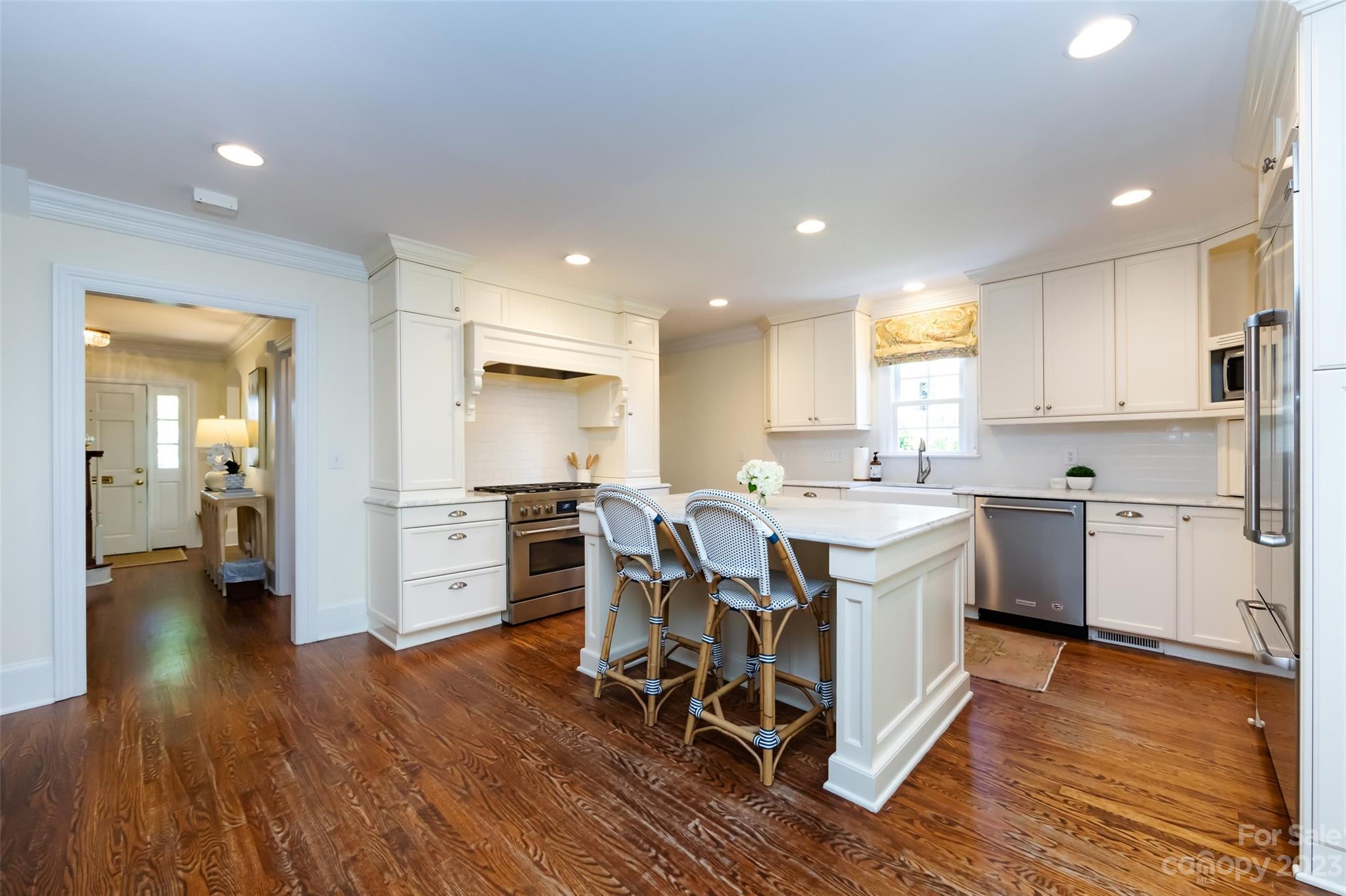 2232 Malvern Road Charlotte, NC 28207 - Photo 12 of 36