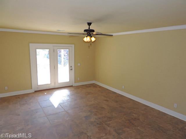 3262 Valley Road Winston-Salem, NC 27106 - Photo 13 of 15 Playroom.
