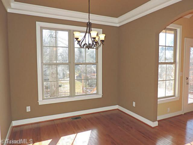3262 Valley Road Winston-Salem, NC 27106 - Photo 7 of 15 Breakfast.