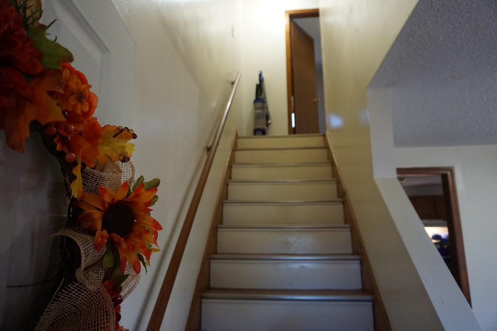 108-a&b Carr Street Springfield, MA 01118 - Photo 25 of 31 Gallery Image 25