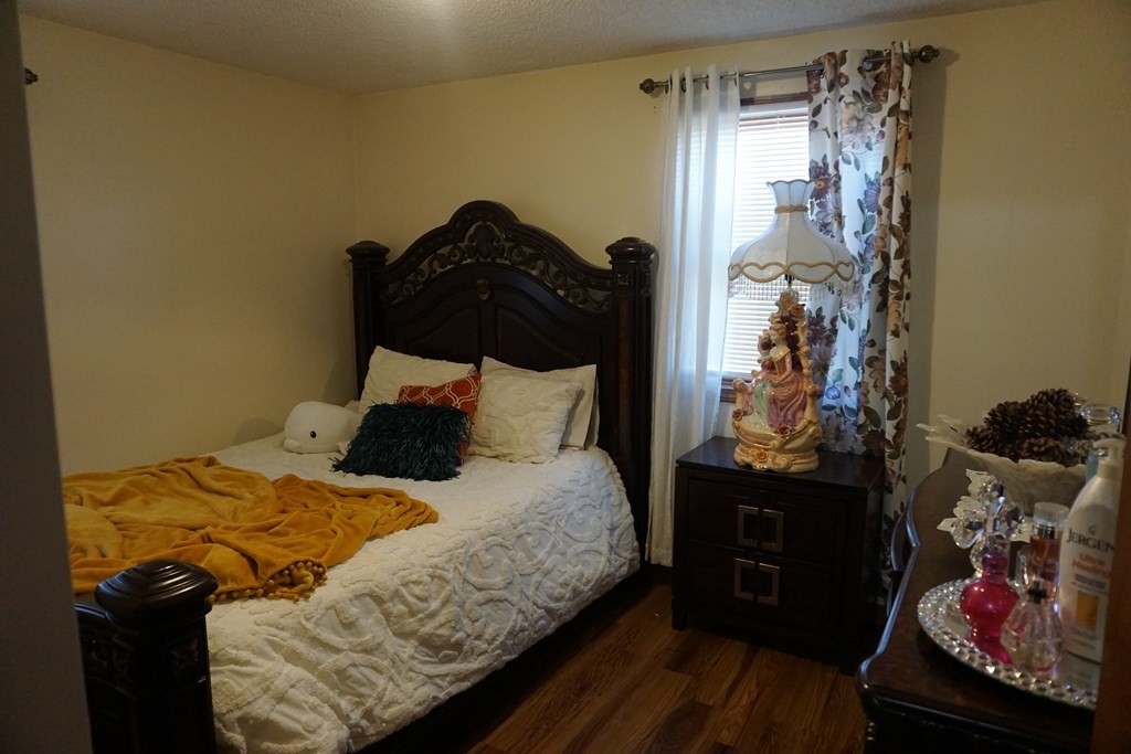 108-a&b Carr Street Springfield, MA 01118 - Photo 31 of 31 Gallery Image 31