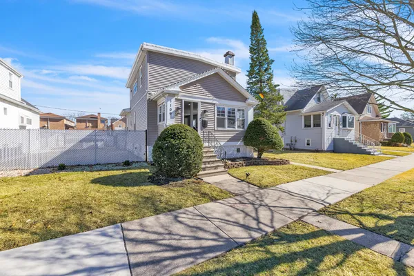 $485,000 | 1109 North 12th Avenue, Melrose Park, IL 60160