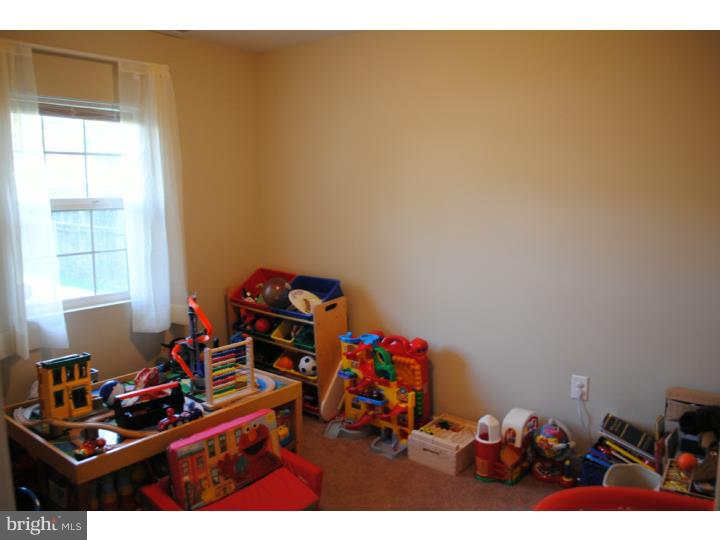 38 Iris Road Levittown, PA 19057 - Photo 16 of 25 Bedroom