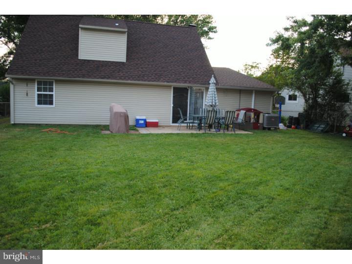 38 Iris Road Levittown, PA 19057 - Photo 25 of 25