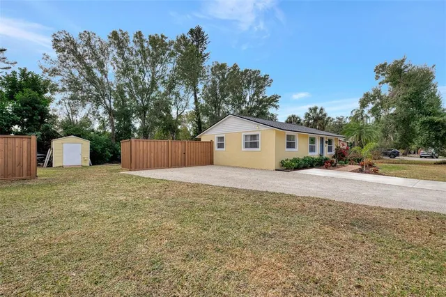 $360,000 | 205 Avenida De Bahia, Nokomis, FL 34275