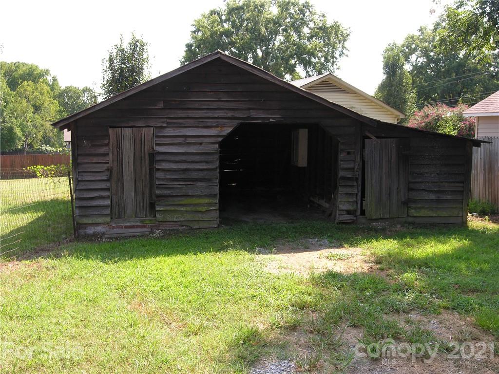 1704 Moose Road Kannapolis, NC 28083 - Photo 4 of 23 Gallery Image 4