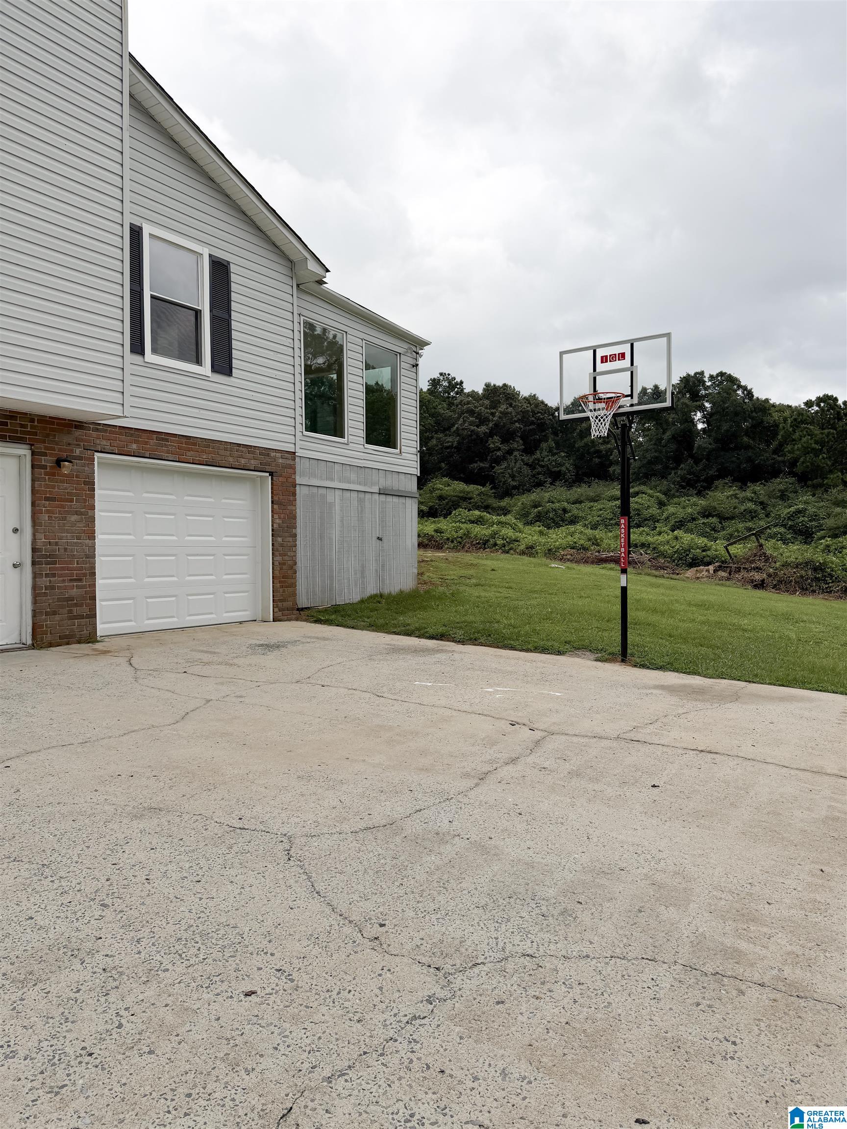 210 Frances Lane Hayden, AL 35079 - Photo 7 of 54