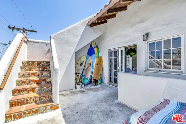 $2,650,000 | 111 Paloma Avenue, Venice, CA 90291