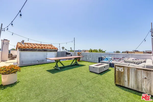 $2,650,000 | 111 Paloma Avenue, Venice, CA 90291