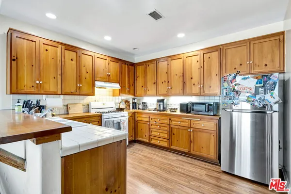 $2,650,000 | 111 Paloma Avenue, Venice, CA 90291