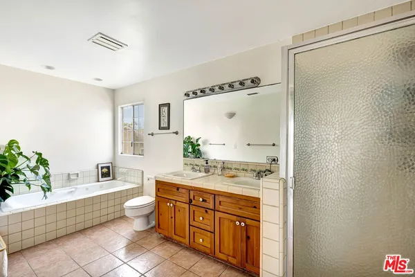 $2,650,000 | 111 Paloma Avenue, Venice, CA 90291