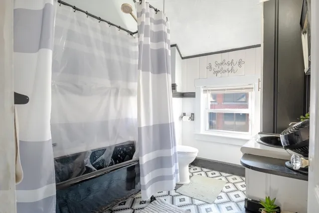 $619,900 | 8 Gladding Place, Fall River, MA 02721