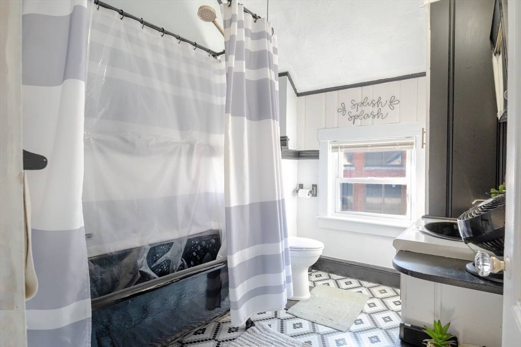8 Gladding Place Fall River, MA 02721 - Photo 15 of 40 Gallery Image 15
