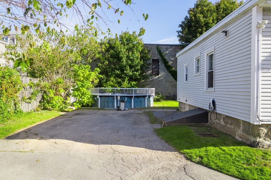 8 Gladding Place Fall River, MA 02721 - Photo 30 of 40 Gallery Image 30