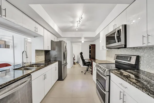 $2,500 | 2255 Lindell Boulevard, Unit 4303, Delray Beach, FL 33444