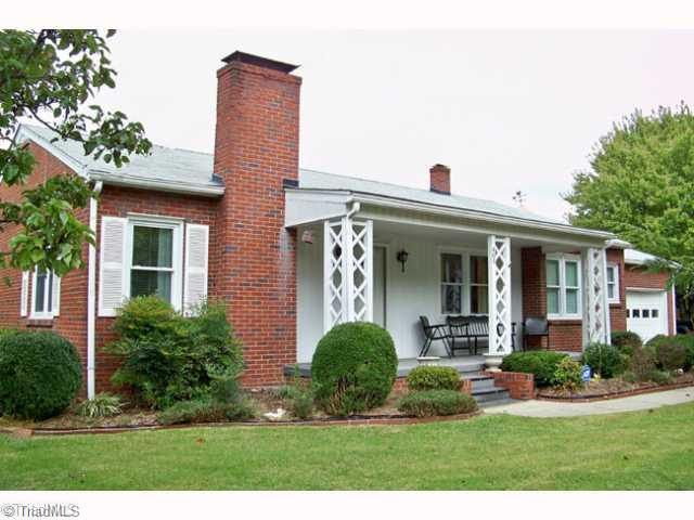 405 Oakview Road High Point, NC 27265 - Photo 1 of 14 Exterior Front. Delightful one owner home.