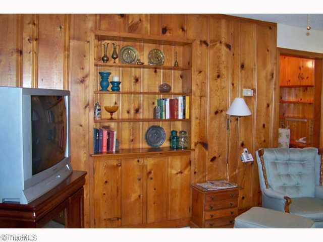 405 Oakview Road High Point, NC 27265 - Photo 7 of 14 Den/Family/Great Room. Built-in Bookcase / China Cabinet in Den. This could be a Dining Room.
