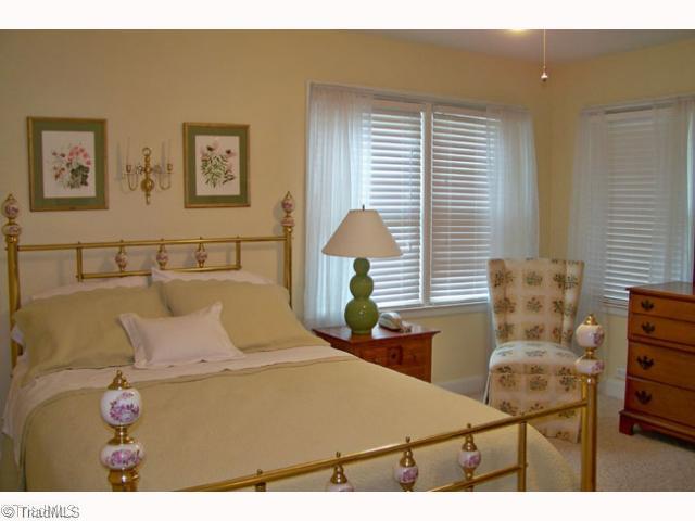 405 Oakview Road High Point, NC 27265 - Photo 8 of 14 Master Bedroom. The master bedroom has a private half bath.
