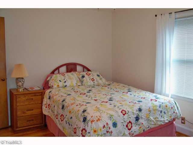 405 Oakview Road High Point, NC 27265 - Photo 10 of 14 3rd Bedroom.