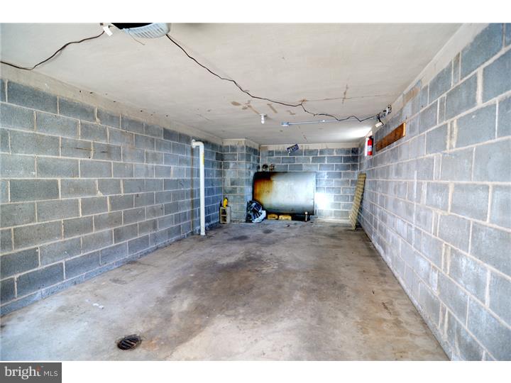 484 Spring Street Pottstown, PA 19464 - Photo 15 of 17 Garage