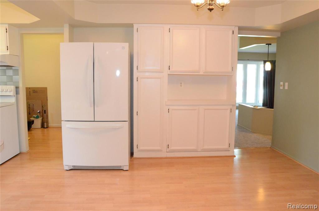 43077 Avon Road Canton, MI 48187 - Photo 21 of 52