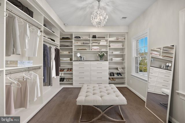 $3,595,000 | 10525 Alloway Drive, Potomac, MD 20854