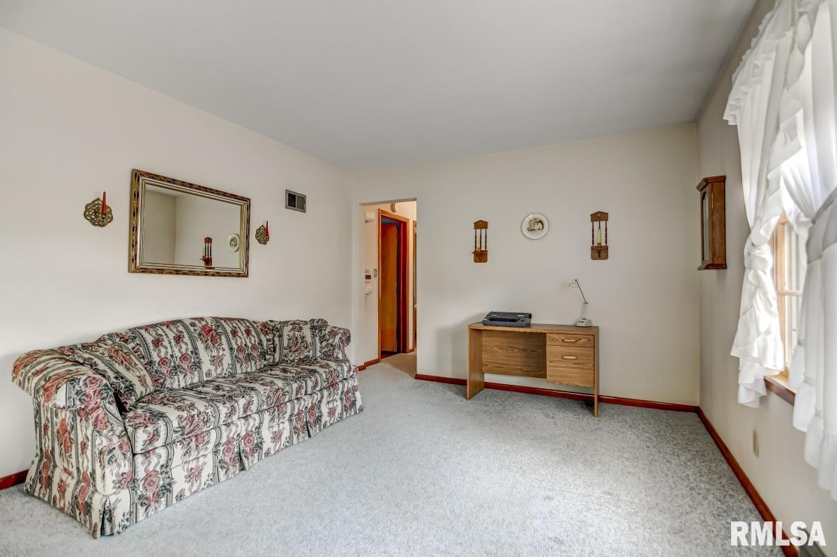 1139 North 2nd Street Springfield, IL 62702 - Photo 5 of 27
