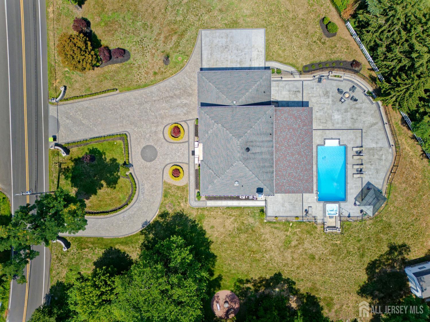 55 School Road Marlboro, NJ 07746 - Photo 9 of 65