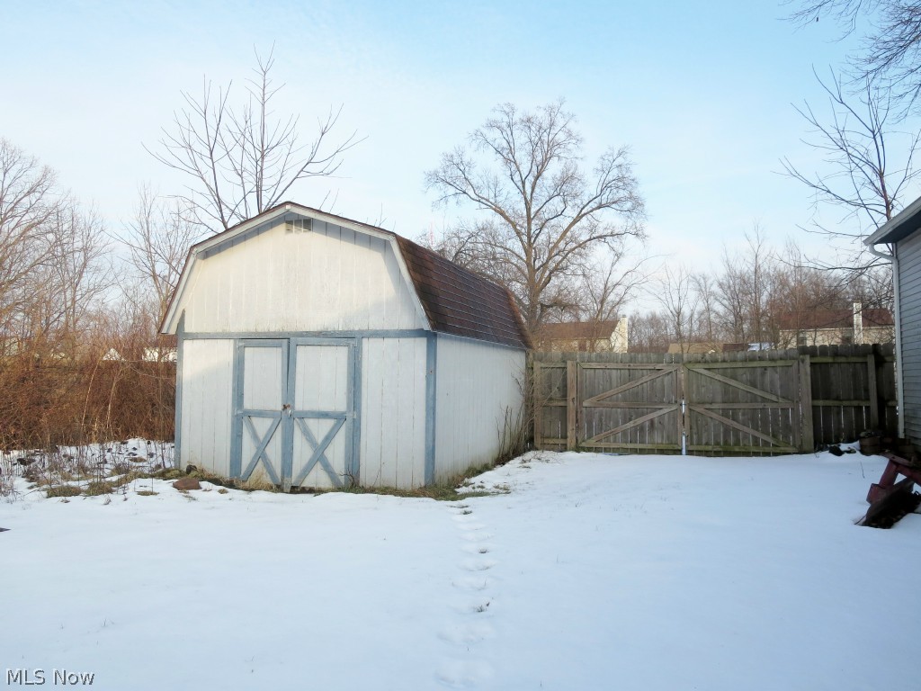6973 Root Road North Ridgeville, OH 44039 - Photo 19 of 25