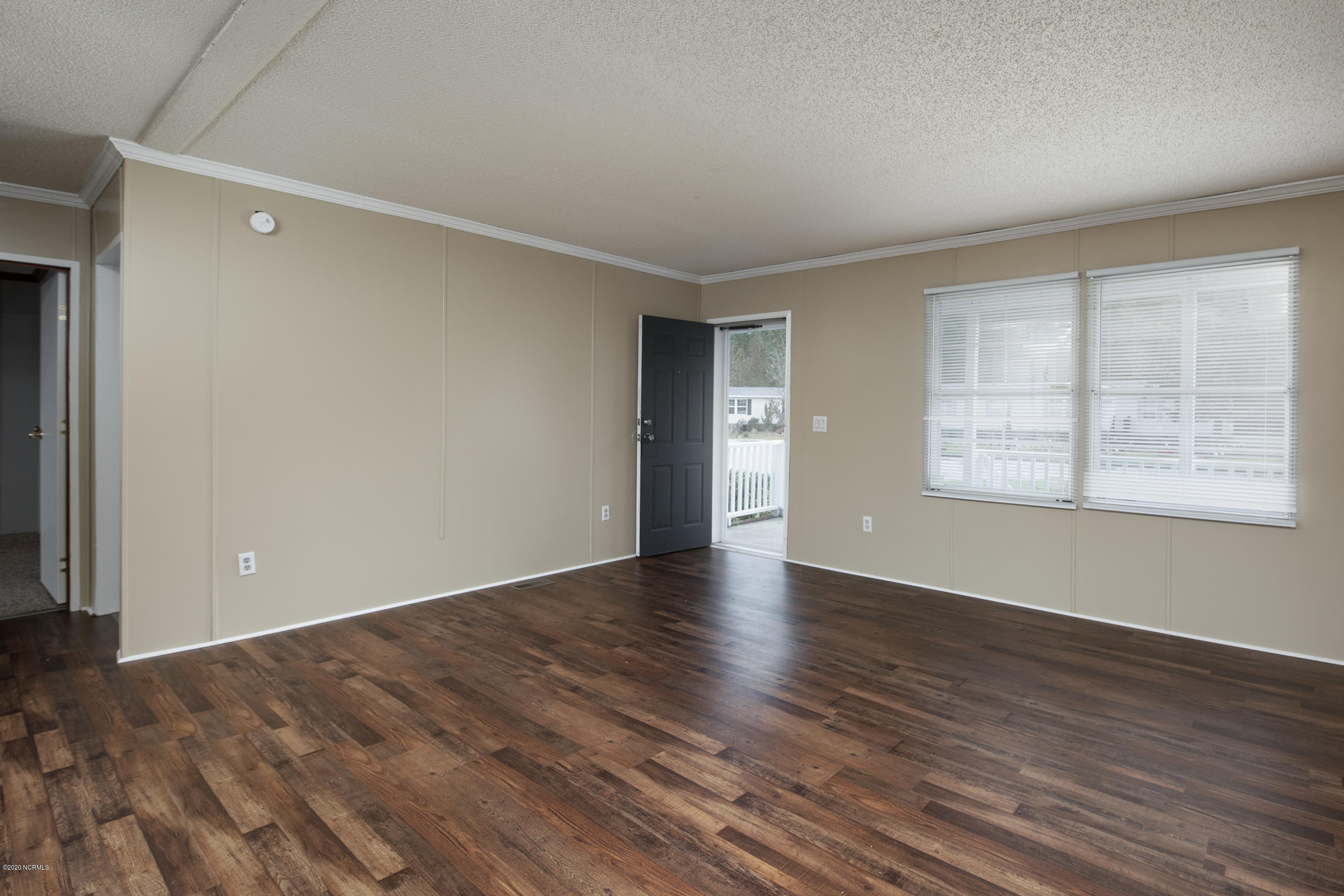 123 Myrtle Grove Road New Bern, NC 28562 - Photo 13 of 40 NEW Flooring