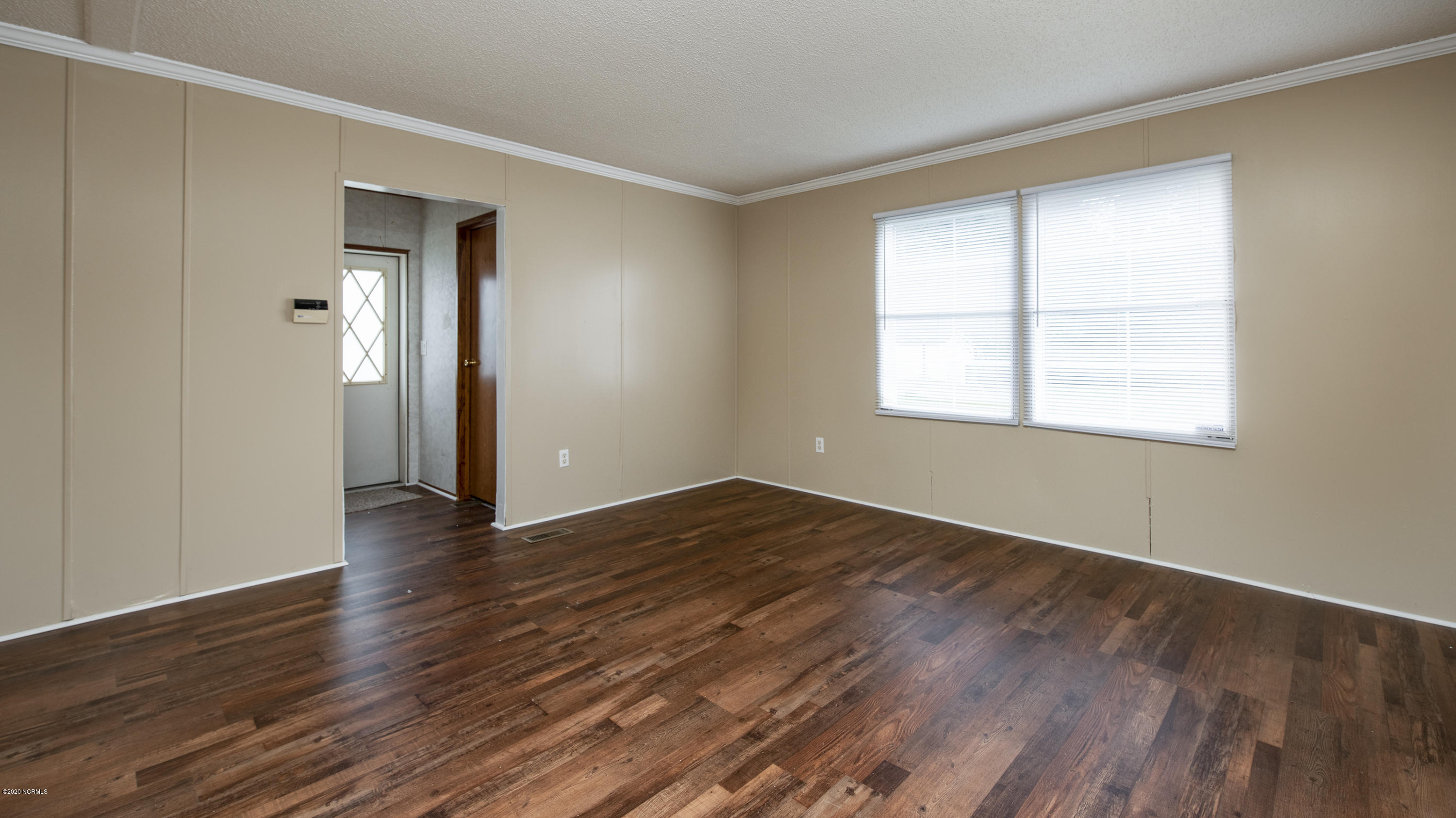 123 Myrtle Grove Road New Bern, NC 28562 - Photo 16 of 40 Large Family Room