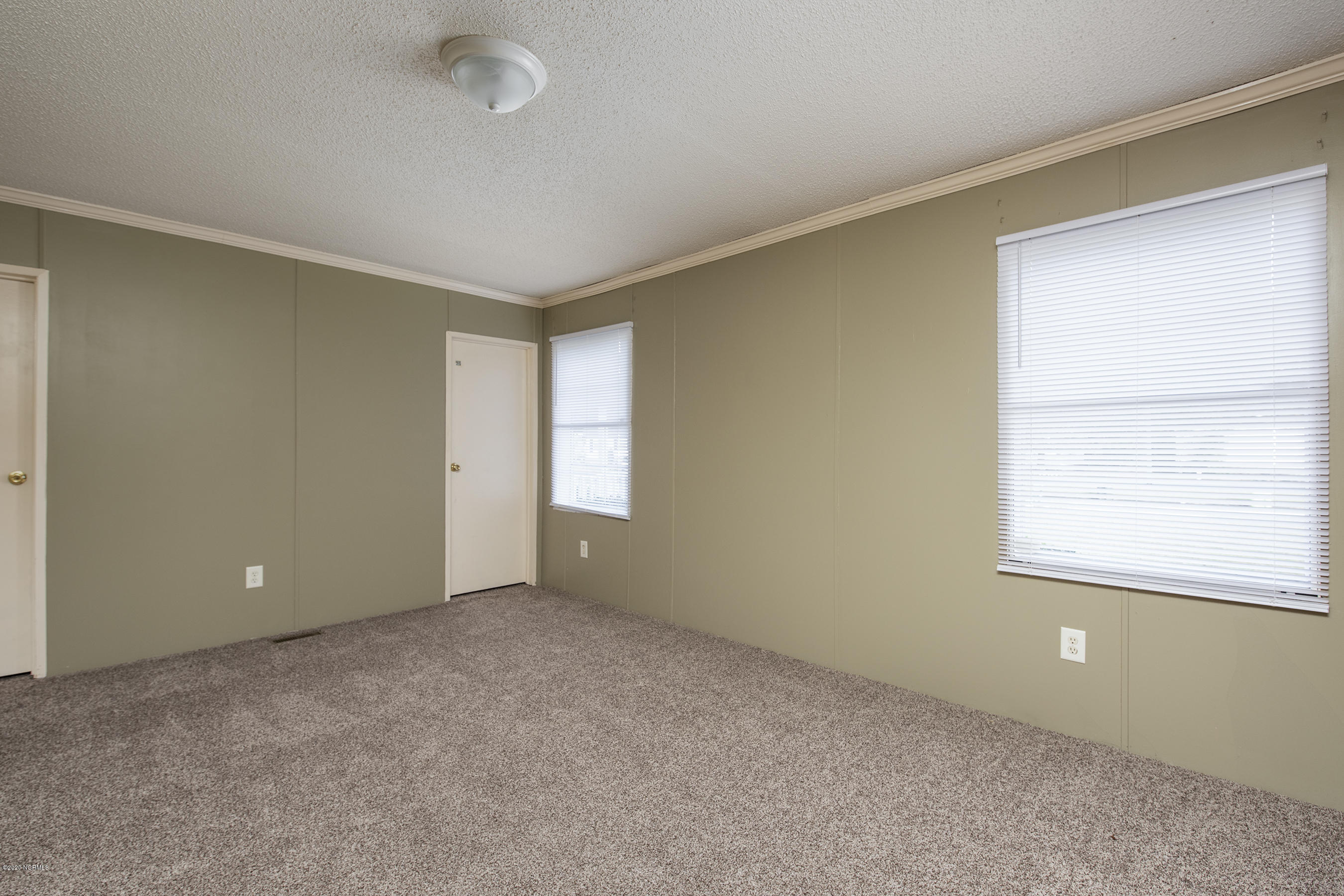 123 Myrtle Grove Road New Bern, NC 28562 - Photo 18 of 40 Master Bedroom