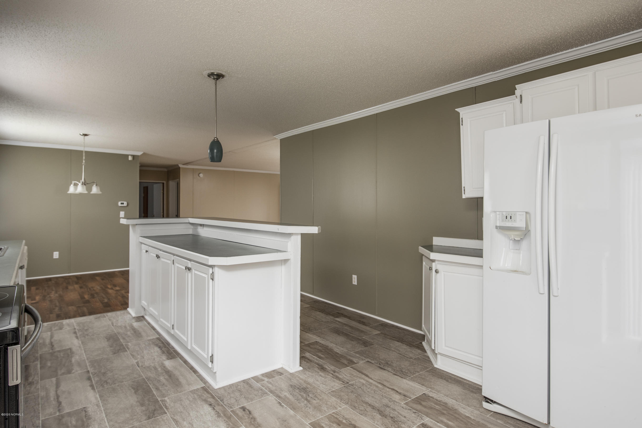123 Myrtle Grove Road New Bern, NC 28562 - Photo 9 of 40 Plenty of Meal Prep Counter Space