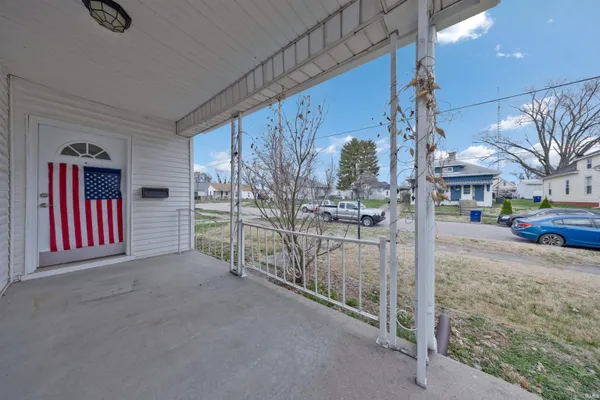 $179,900 | 517 North Hart Street, Princeton, IN 47670
