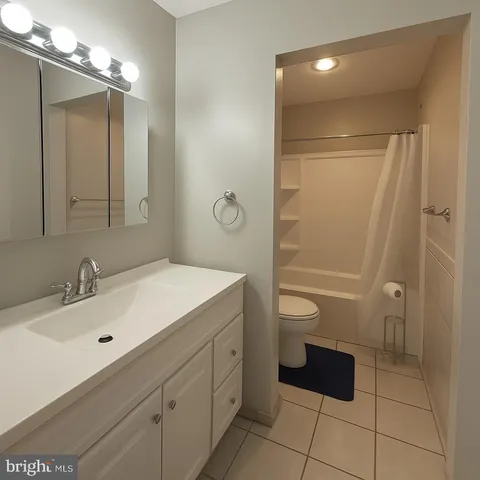 $530,000 | 21 Haxall Court, Sterling, VA 20165