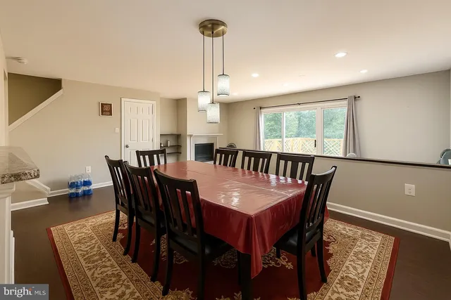 $530,000 | 21 Haxall Court, Sterling, VA 20165