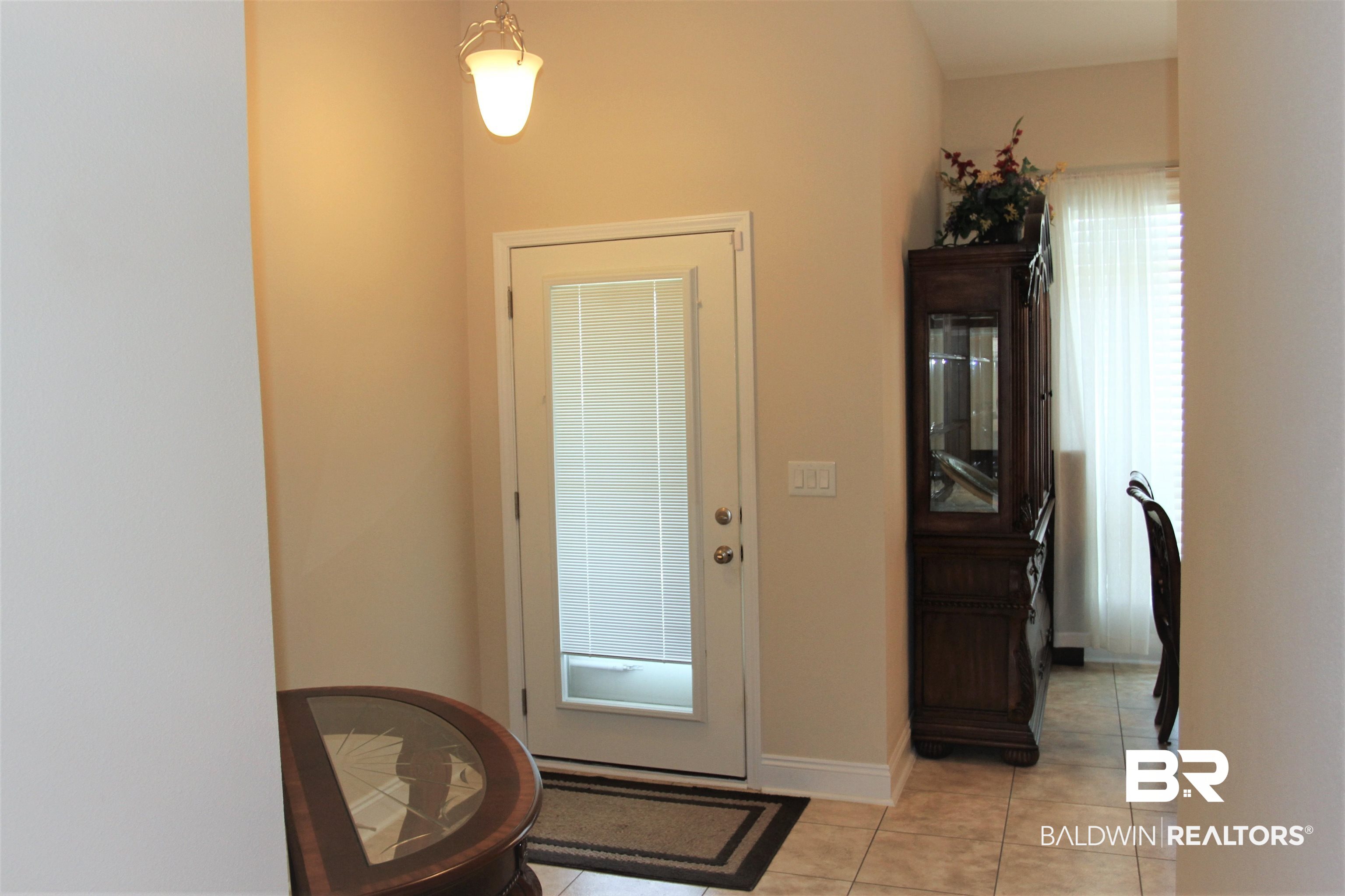 14620 Silvermere Drive Foley, AL 36535 - Photo 2 of 27 Large entry way leading to kitchen or living area.