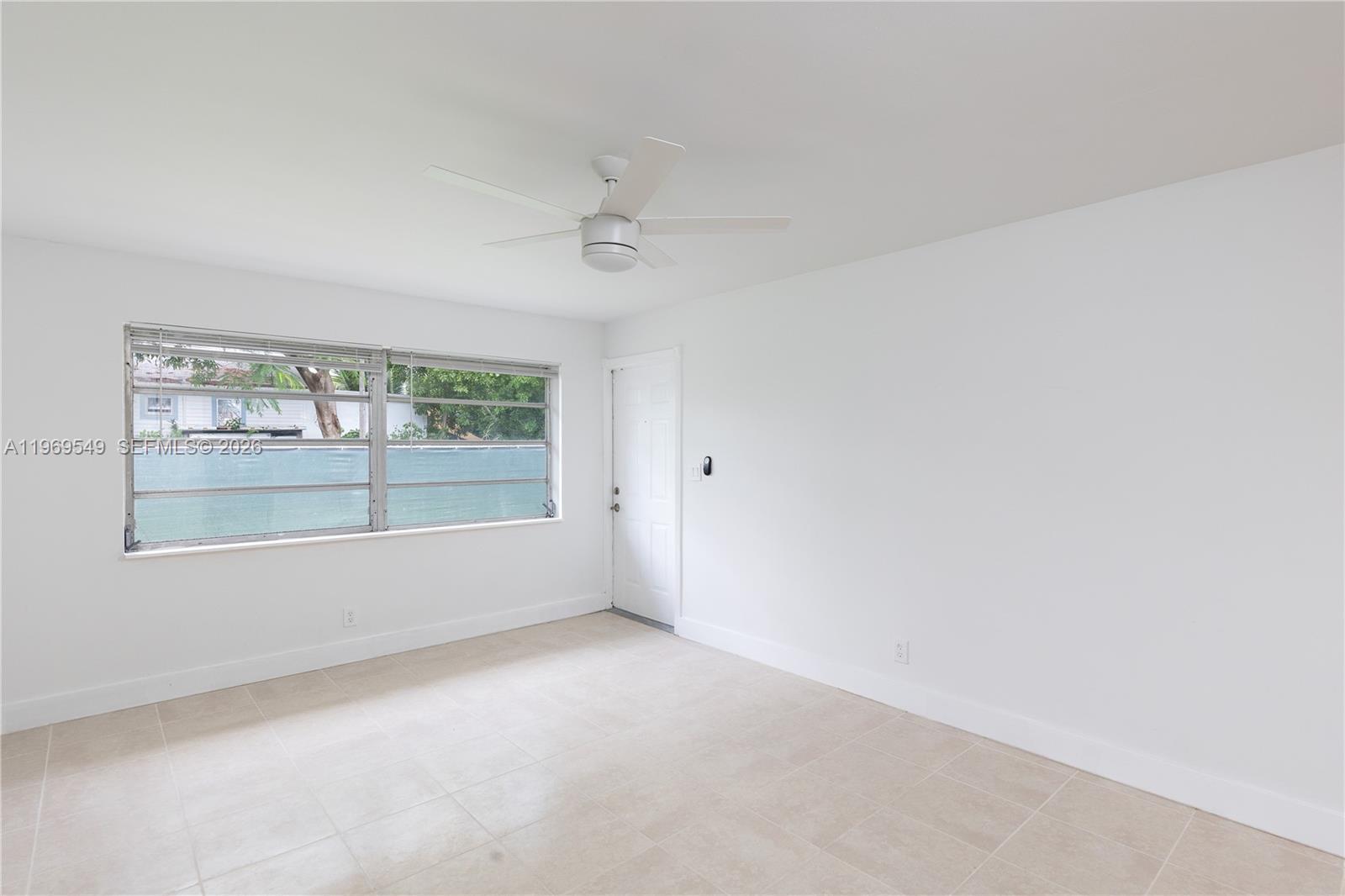 129 Southeast 4th Street, Unit 2 Hallandale Beach, FL 33009 - Photo 4 of 19 Living/Dinning